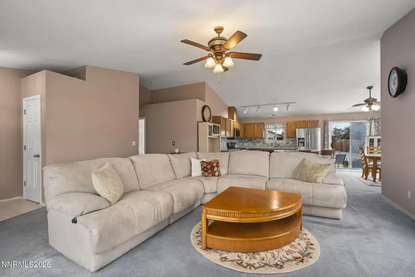 250 Carlene, Sparks, Nevada 89436, 3 Bedrooms Bedrooms, ,2 BathroomsBathrooms,Residential,Residential,Carlene,260002088