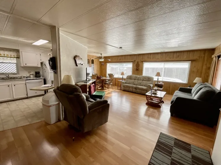 205 Goldhill Dr, Carson City, Nevada 89706, 2 Bedrooms Bedrooms, 10 Rooms Rooms,2 BathroomsBathrooms,Manufactured,Residential,Goldhill,260002089