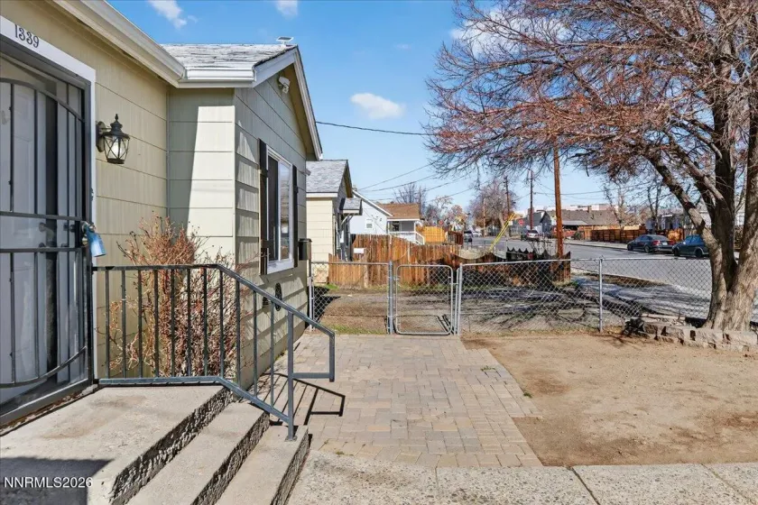 1339 Locust, Reno, Nevada 89502, 1 Bedroom Bedrooms, ,1 BathroomBathrooms,Residential,Residential,Locust,260000899