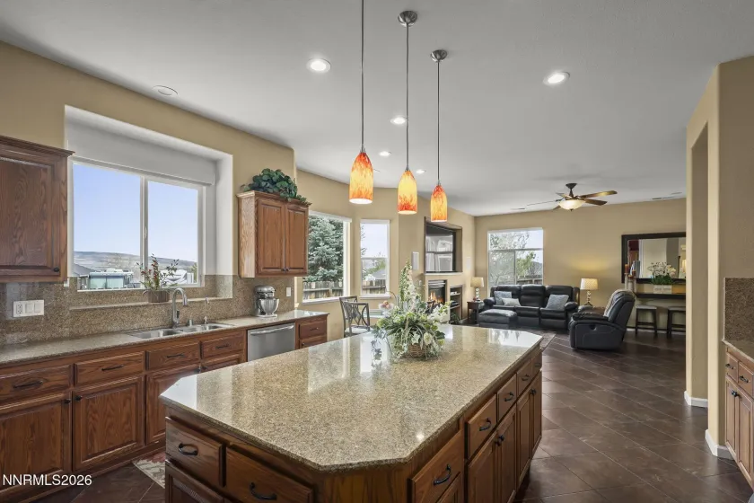 1302 Skyfire, Sparks, Nevada 89441, 4 Bedrooms Bedrooms, ,4 BathroomsBathrooms,Residential,Residential,Skyfire,260002091