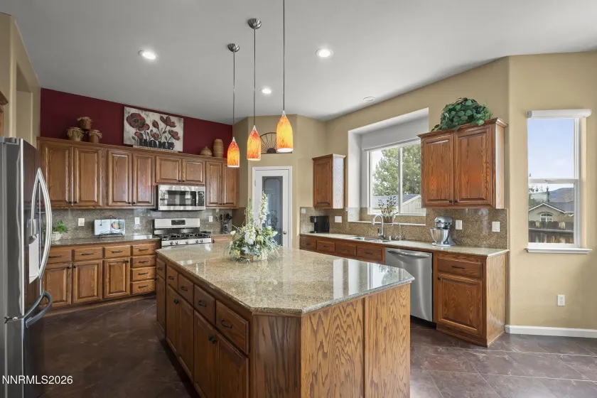 1302 Skyfire, Sparks, Nevada 89441, 4 Bedrooms Bedrooms, ,4 BathroomsBathrooms,Residential,Residential,Skyfire,260002091