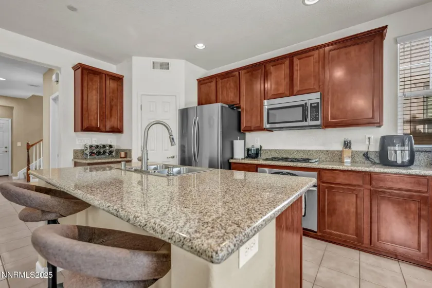 7076 Sacred, Sparks, Nevada 89436, 4 Bedrooms Bedrooms, ,3 BathroomsBathrooms,Residential,Residential,Sacred,260002092