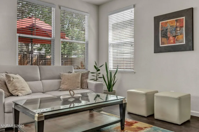 7076 Sacred, Sparks, Nevada 89436, 4 Bedrooms Bedrooms, ,3 BathroomsBathrooms,Residential,Residential,Sacred,260002092