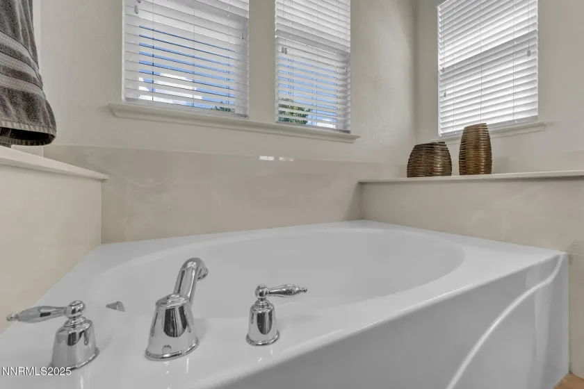 7076 Sacred, Sparks, Nevada 89436, 4 Bedrooms Bedrooms, ,3 BathroomsBathrooms,Residential,Residential,Sacred,260002092