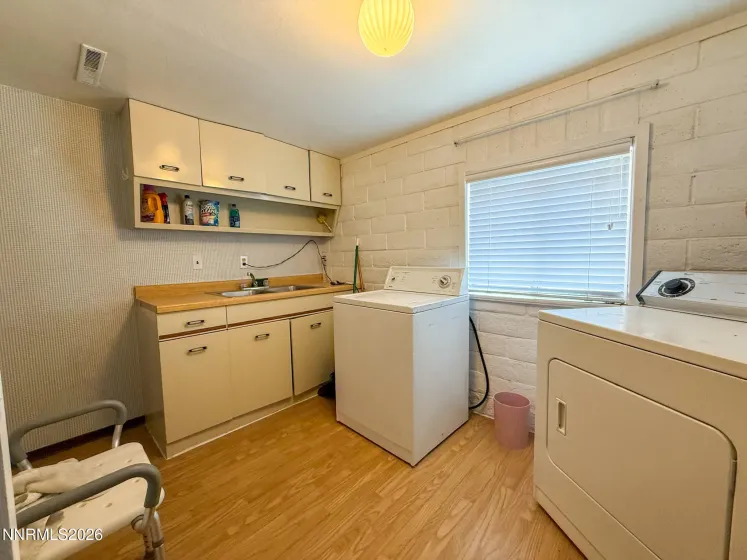 461 Debbie, Walker Lake, Nevada 89415, 2 Bedrooms Bedrooms, ,2 BathroomsBathrooms,Residential,Residential,Debbie,260002094