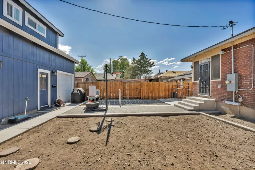 911 F, Sparks, Nevada 89431, 4 Bedrooms Bedrooms, ,2 BathroomsBathrooms,Residential,Residential,F,260002102