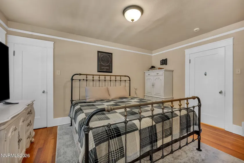 911 F, Sparks, Nevada 89431, 4 Bedrooms Bedrooms, ,2 BathroomsBathrooms,Residential,Residential,F,260002102