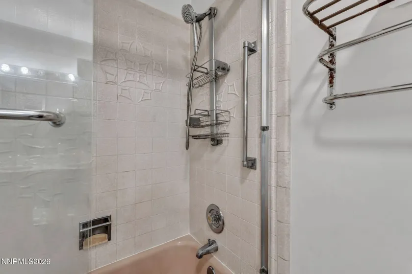 911 F, Sparks, Nevada 89431, 4 Bedrooms Bedrooms, ,2 BathroomsBathrooms,Residential,Residential,F,260002102