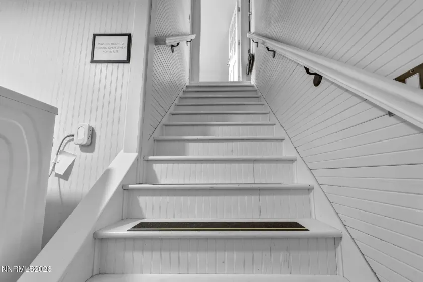 911 F, Sparks, Nevada 89431, 4 Bedrooms Bedrooms, ,2 BathroomsBathrooms,Residential,Residential,F,260002102