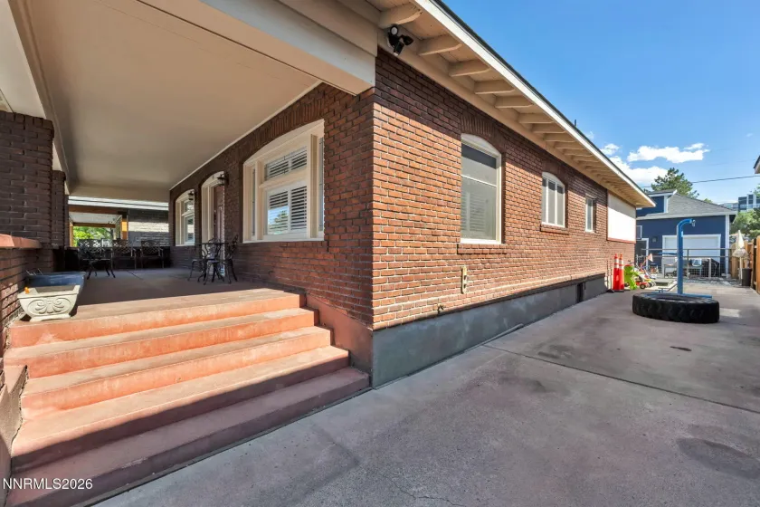 911 F, Sparks, Nevada 89431, 4 Bedrooms Bedrooms, ,2 BathroomsBathrooms,Residential,Residential,F,260002102