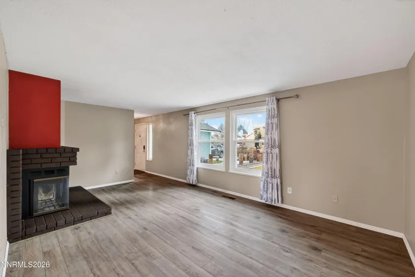 8211 Dixon, Reno, Nevada 89511, 5 Bedrooms Bedrooms, ,3 BathroomsBathrooms,Residential,Residential,Dixon,260002103