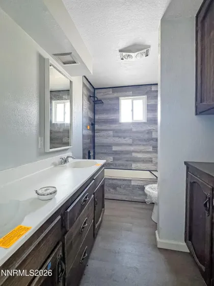 4440 Debra, Winnemucca, Nevada 89445, 4 Bedrooms Bedrooms, ,4 BathroomsBathrooms,Residential,Residential,Debra,260002105