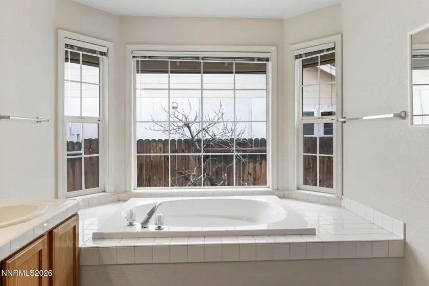 541 Horizon, Carson City, Nevada 89701, 3 Bedrooms Bedrooms, ,2 BathroomsBathrooms,Residential,Residential,Horizon,260002109