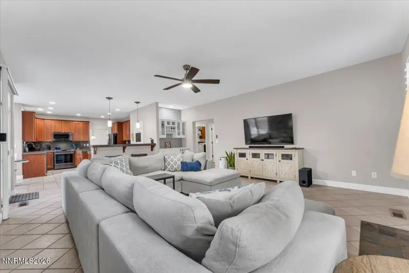 7015 Poco Bueno, Sparks, Nevada 89436, 4 Bedrooms Bedrooms, ,4 BathroomsBathrooms,Residential,Residential,Poco Bueno,260002114