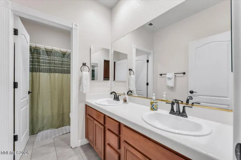 7015 Poco Bueno, Sparks, Nevada 89436, 4 Bedrooms Bedrooms, ,4 BathroomsBathrooms,Residential,Residential,Poco Bueno,260002114