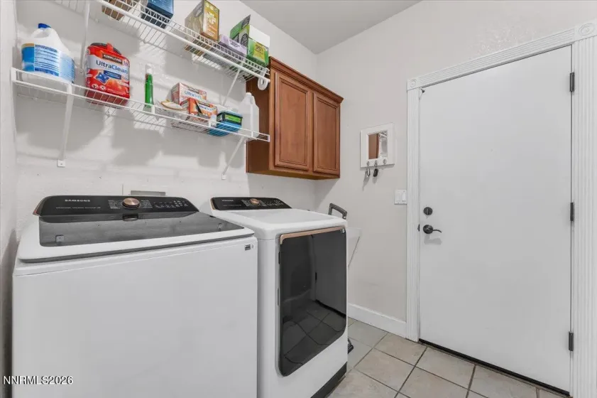 7015 Poco Bueno, Sparks, Nevada 89436, 4 Bedrooms Bedrooms, ,4 BathroomsBathrooms,Residential,Residential,Poco Bueno,260002114