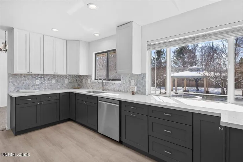 65 Sheena, Sparks, Nevada 89436, 6 Bedrooms Bedrooms, ,4 BathroomsBathrooms,Residential,Residential,Sheena,260002117