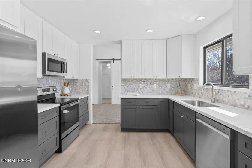 65 Sheena, Sparks, Nevada 89436, 6 Bedrooms Bedrooms, ,4 BathroomsBathrooms,Residential,Residential,Sheena,260002117