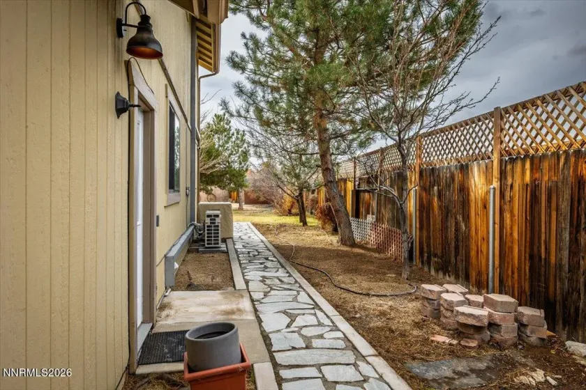 65 Sheena, Sparks, Nevada 89436, 6 Bedrooms Bedrooms, ,4 BathroomsBathrooms,Residential,Residential,Sheena,260002117