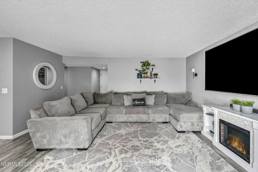 8655 Silver Shores, Reno, Nevada 89506, 4 Bedrooms Bedrooms, ,3 BathroomsBathrooms,Residential,Residential,Silver Shores,260001912