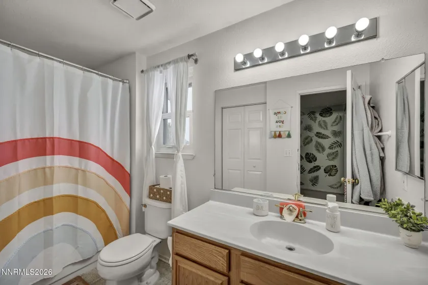 8655 Silver Shores, Reno, Nevada 89506, 4 Bedrooms Bedrooms, ,3 BathroomsBathrooms,Residential,Residential,Silver Shores,260001912