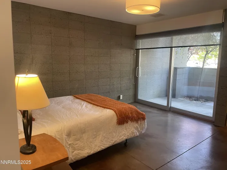 880 Center, Reno, Nevada 89501, 2 Bedrooms Bedrooms, ,3 BathroomsBathrooms,Residential,Residential,Center,260002118