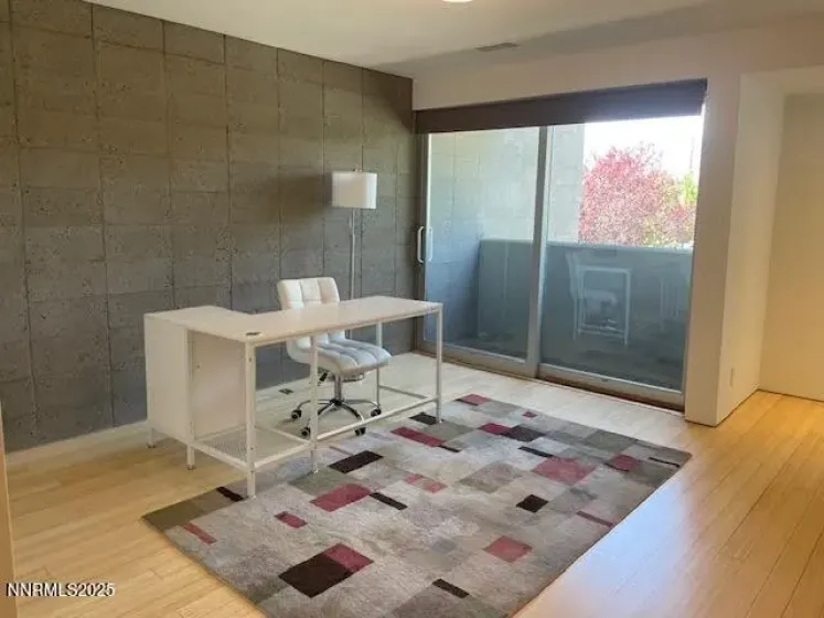 880 Center, Reno, Nevada 89501, 2 Bedrooms Bedrooms, ,3 BathroomsBathrooms,Residential,Residential,Center,260002118