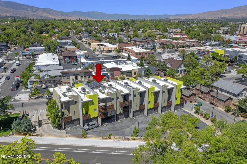 880 Center, Reno, Nevada 89501, 2 Bedrooms Bedrooms, ,3 BathroomsBathrooms,Residential,Residential,Center,260002118