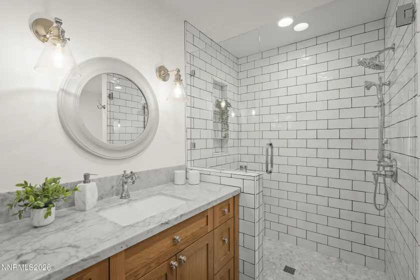 475 Lakeshore, Incline Village, Nevada 89451, 3 Bedrooms Bedrooms, ,3 BathroomsBathrooms,Residential,Residential,Lakeshore,260002122