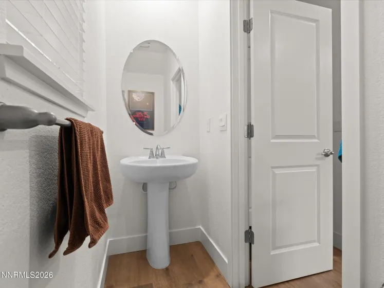 4233 Fawnridge, Reno, Nevada 89503, 3 Bedrooms Bedrooms, ,3 BathroomsBathrooms,Residential,Residential,Fawnridge,260002126