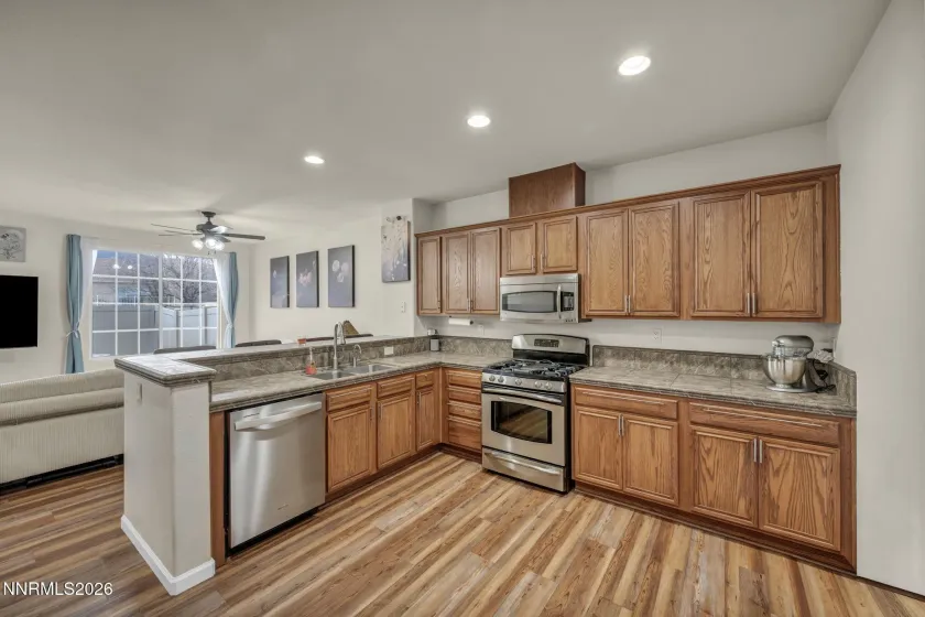 11010 Colton, Reno, Nevada 89521, 3 Bedrooms Bedrooms, ,3 BathroomsBathrooms,Residential,Residential,Colton,260002129