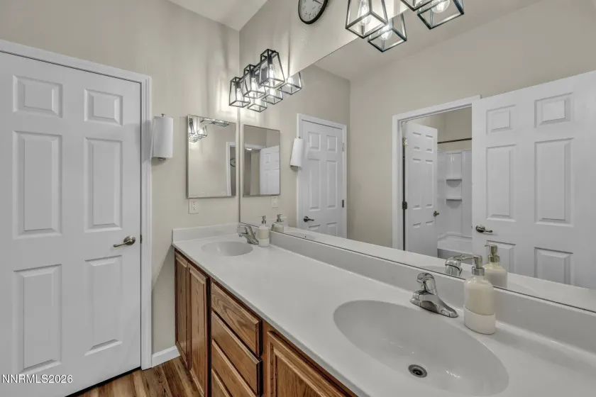 11010 Colton, Reno, Nevada 89521, 3 Bedrooms Bedrooms, ,3 BathroomsBathrooms,Residential,Residential,Colton,260002129