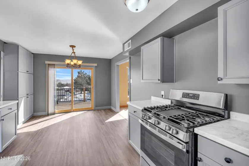 2295 Ellendale, Reno, Nevada 89503, 3 Bedrooms Bedrooms, ,2 BathroomsBathrooms,Residential,Residential,Ellendale,260002128