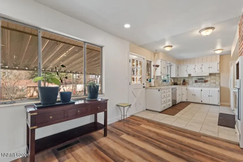 2100 Marsh, Reno, Nevada 89509, 4 Bedrooms Bedrooms, ,2 BathroomsBathrooms,Residential,Residential,Marsh,260002127