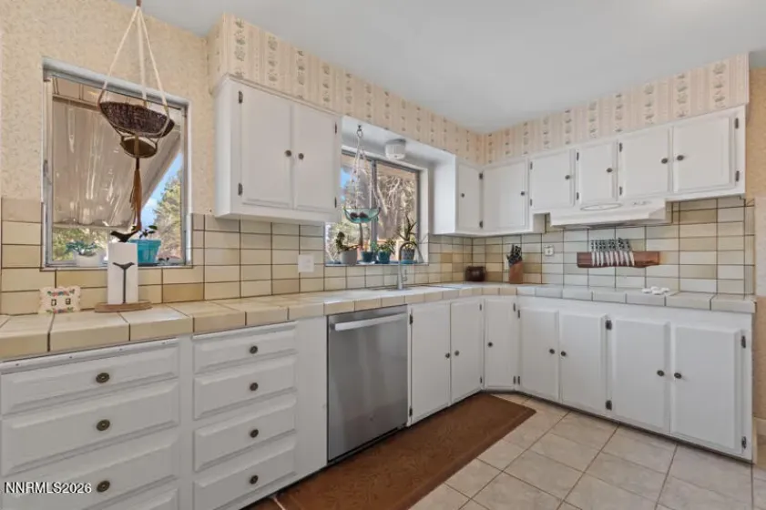 2100 Marsh, Reno, Nevada 89509, 4 Bedrooms Bedrooms, ,2 BathroomsBathrooms,Residential,Residential,Marsh,260002127