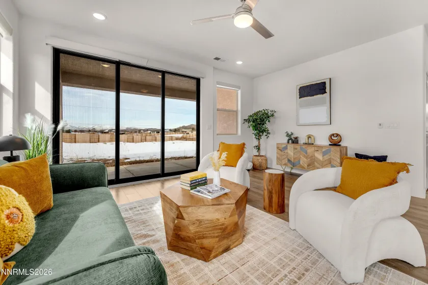 815 Thunder Butte, Reno, Nevada 89506, 3 Bedrooms Bedrooms, ,2 BathroomsBathrooms,Residential,Residential,Thunder Butte,260002130