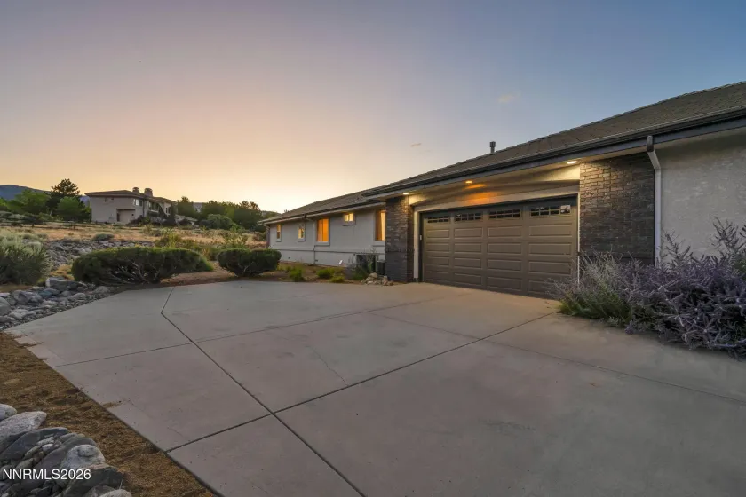 14255 Black Eagle, Reno, Nevada 89511, 4 Bedrooms Bedrooms, ,3 BathroomsBathrooms,Residential,Residential,Black Eagle,260002131