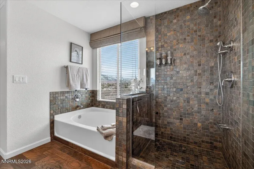 1091 Crown View, Reno, Nevada 89523, 3 Bedrooms Bedrooms, ,3 BathroomsBathrooms,Residential,Residential,Crown View,260002132