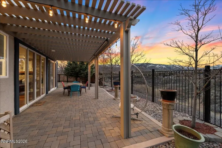 1091 Crown View, Reno, Nevada 89523, 3 Bedrooms Bedrooms, ,3 BathroomsBathrooms,Residential,Residential,Crown View,260002132