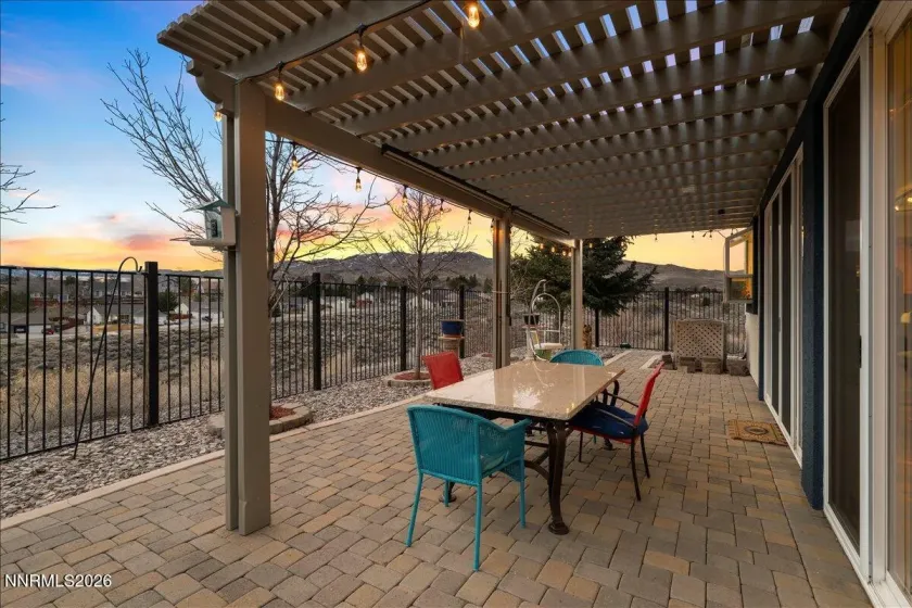 1091 Crown View, Reno, Nevada 89523, 3 Bedrooms Bedrooms, ,3 BathroomsBathrooms,Residential,Residential,Crown View,260002132