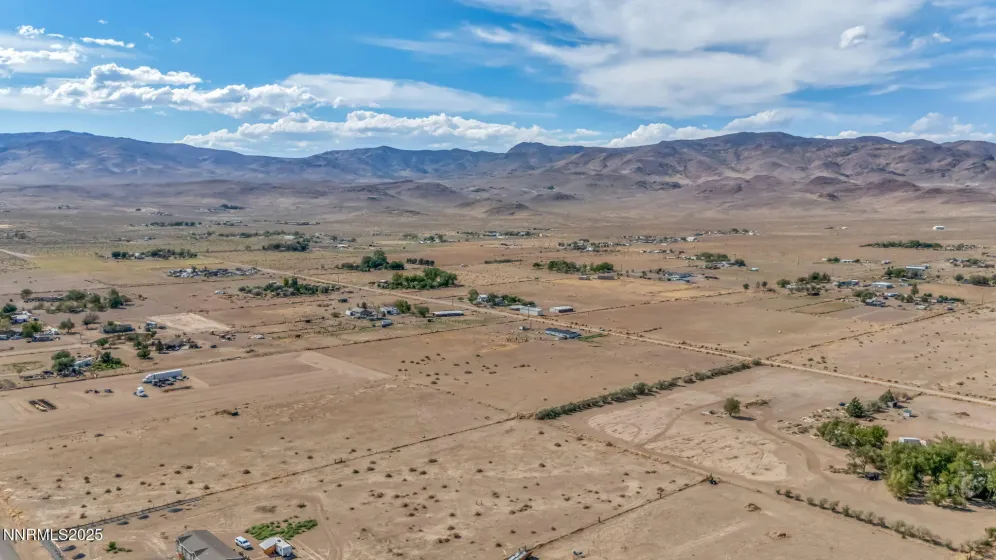 9185 Navajo, Stagecoach, Nevada 89429, 4 Bedrooms Bedrooms, ,2 BathroomsBathrooms,Residential,Residential,Navajo,250053760