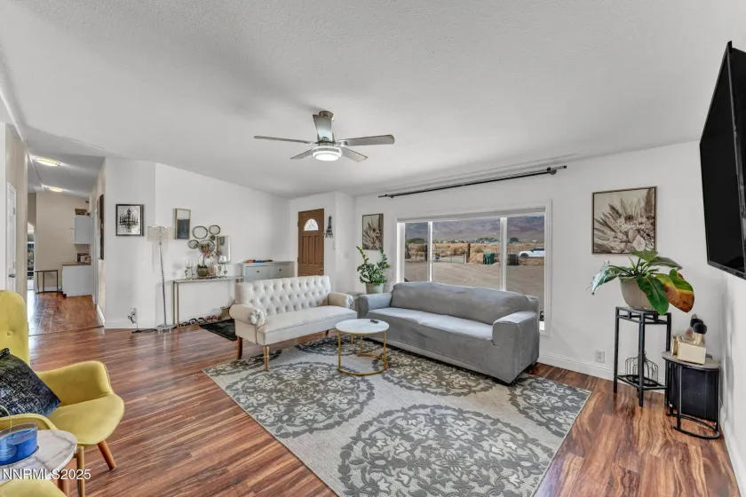 9185 Navajo, Stagecoach, Nevada 89429, 4 Bedrooms Bedrooms, ,2 BathroomsBathrooms,Residential,Residential,Navajo,250053760