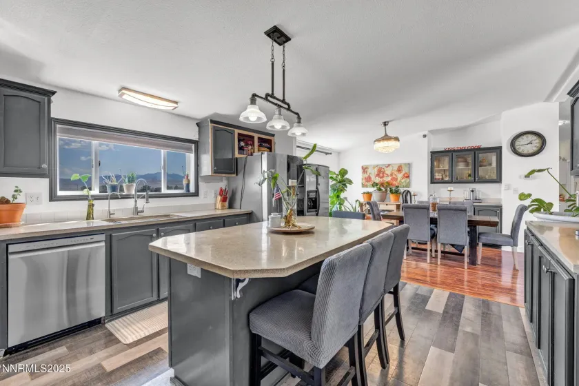 9185 Navajo, Stagecoach, Nevada 89429, 4 Bedrooms Bedrooms, ,2 BathroomsBathrooms,Residential,Residential,Navajo,250053760