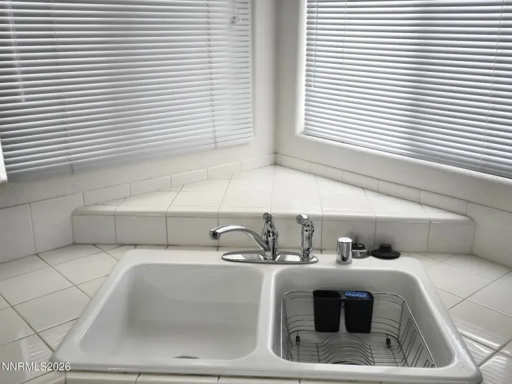 476 Jennys, Fernley, Nevada 89408, 3 Bedrooms Bedrooms, ,2 BathroomsBathrooms,Residential,Residential,Jennys,260002138