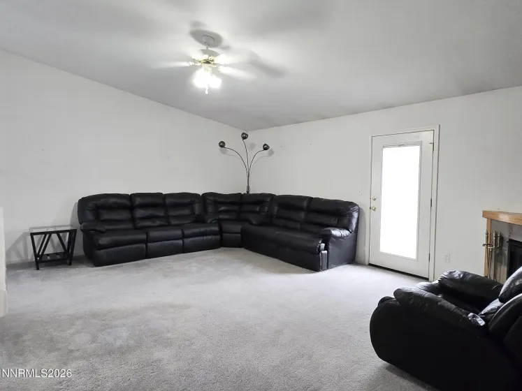 476 Jennys, Fernley, Nevada 89408, 3 Bedrooms Bedrooms, ,2 BathroomsBathrooms,Residential,Residential,Jennys,260002138