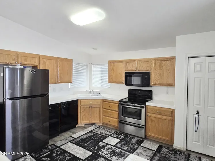 476 Jennys, Fernley, Nevada 89408, 3 Bedrooms Bedrooms, ,2 BathroomsBathrooms,Residential,Residential,Jennys,260002138