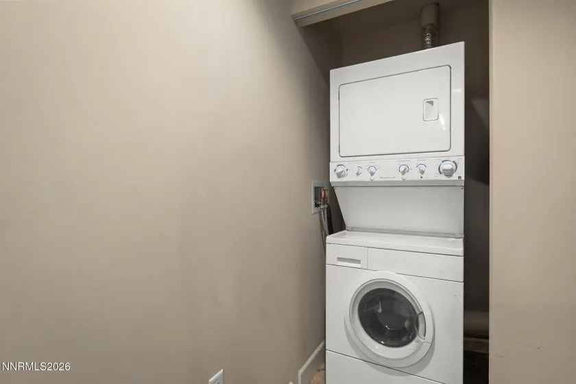 50 Sierra, Reno, Nevada 89501, 1 Bedroom Bedrooms, ,1 BathroomBathrooms,Residential,Residential,Sierra,260002142