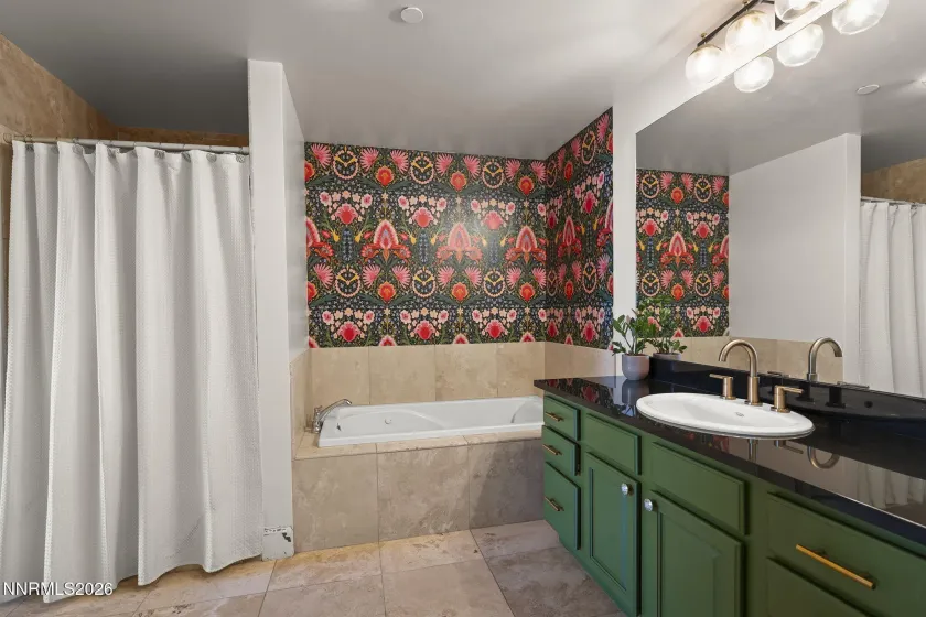 50 Sierra, Reno, Nevada 89501, 1 Bedroom Bedrooms, ,1 BathroomBathrooms,Residential,Residential,Sierra,260002142