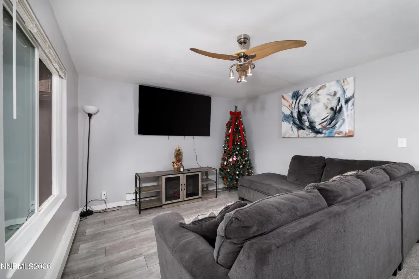 3935 Clear Acre, Reno, Nevada 89512, 2 Bedrooms Bedrooms, ,1 BathroomBathrooms,Residential,Residential,Clear Acre,260002144