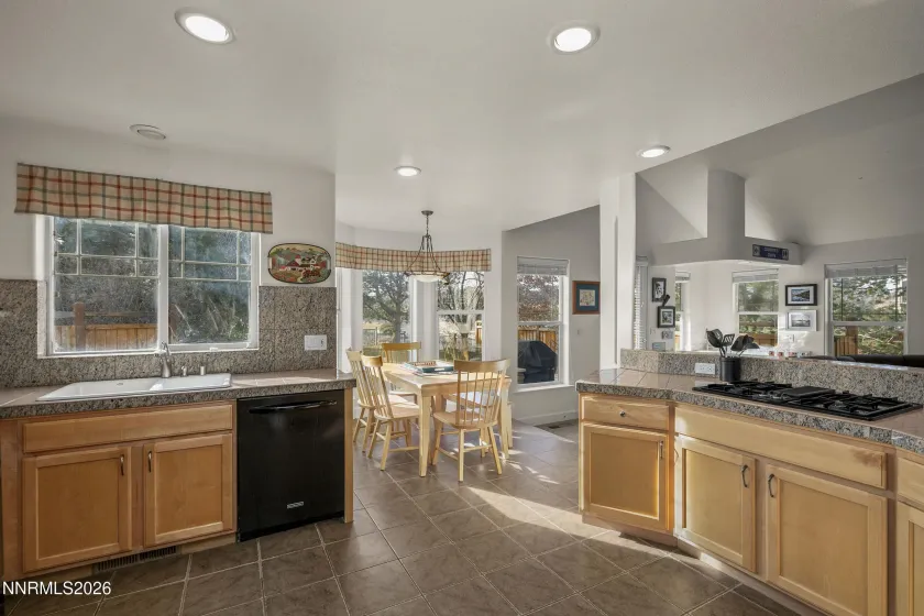 6397 Rey Del Sierra, Sparks, Nevada 89436, 4 Bedrooms Bedrooms, ,3 BathroomsBathrooms,Residential,Residential,Rey Del Sierra,260002143